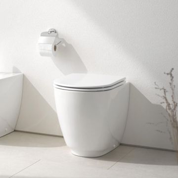 Grohe Essence lattialle seinälle asennettava wc
