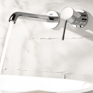 Seinälle asennettava pesuallashana Grohe Essence M-Size